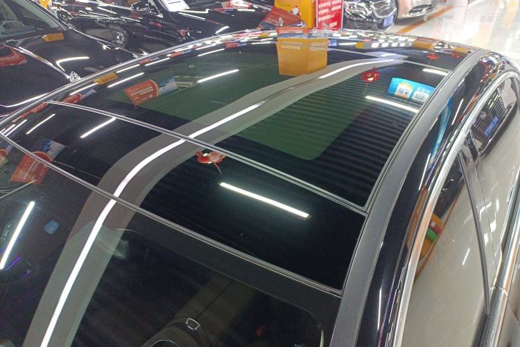 Used Mercedes-Benz E-Class New Energy 2022 Second Facelift E 350 e L Plug-in Hybrid Sedan
