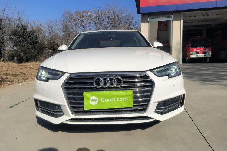 Used Audi A4L 2019 40 TFSI Ambition China VI
