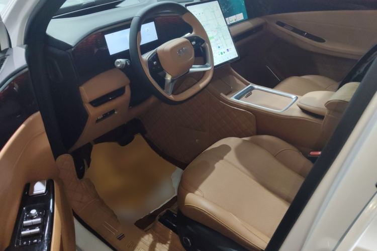 Used  L7 2025 EM-i 115km Exploration+ Edition