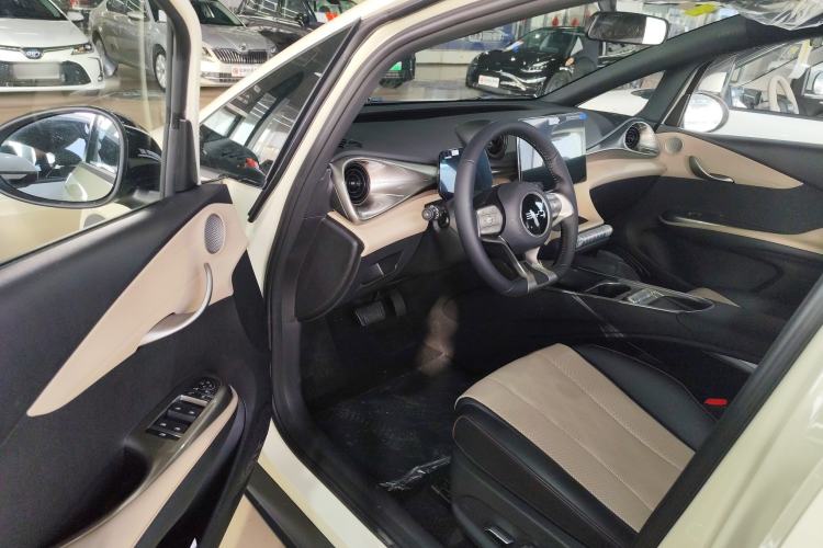 Used BYD Dolphin 2025 420km Free Edition
