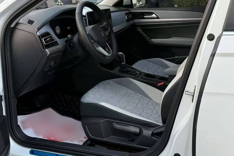 Used Volkswagen Lavida 2024 300TSI DSG Full-Comfort Edition
