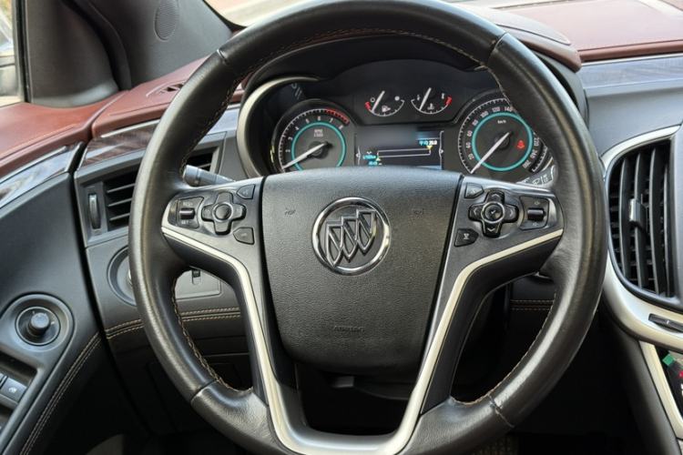 Used Buick LaCrosse 2013 2.4L SIDI Elite Comfort Version

