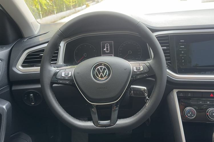 Used Volkswagen T-ROC 2021 280TSI DSG Two-Wheel Drive Elite Connect Edition
