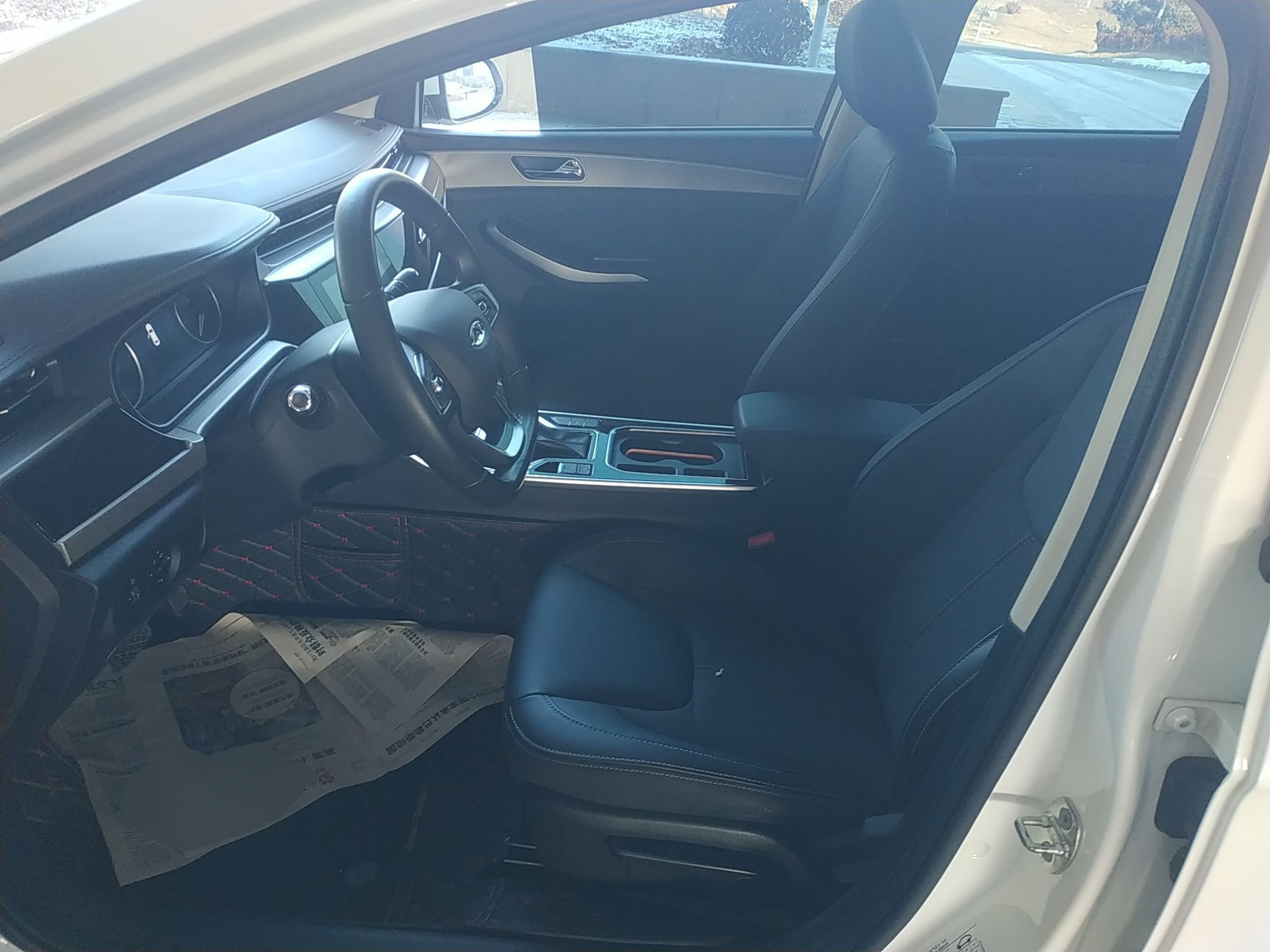 Переднее сиденье в автомобиле