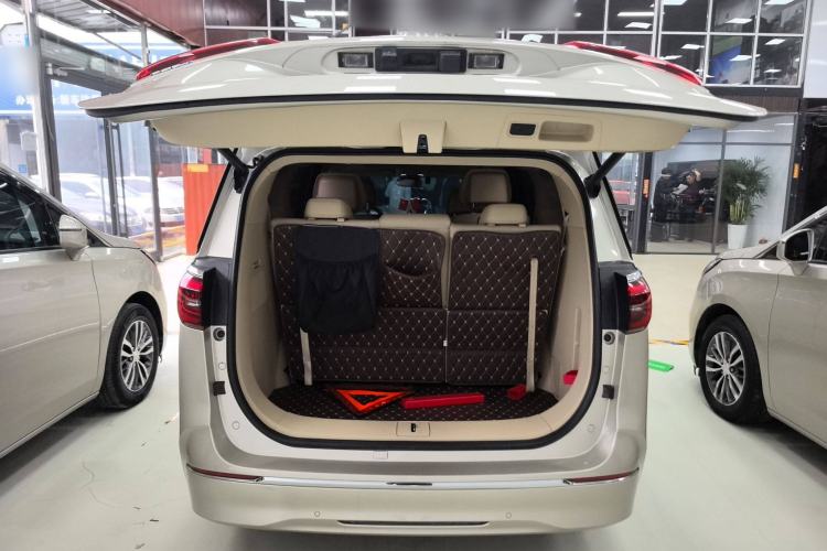 Used Buick GL8 2023 ES Lu Zun Luxury Model
