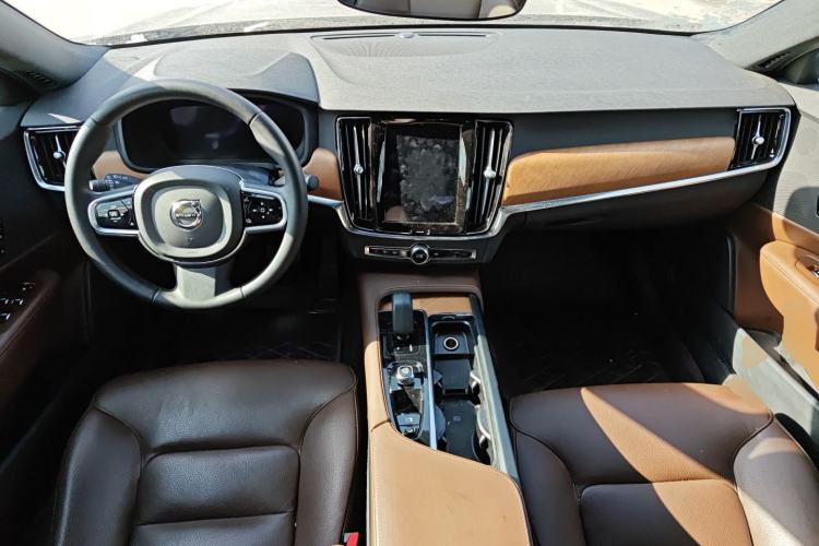 Used Volvo S90 2024 B5 Zhiyi Luxury Edition