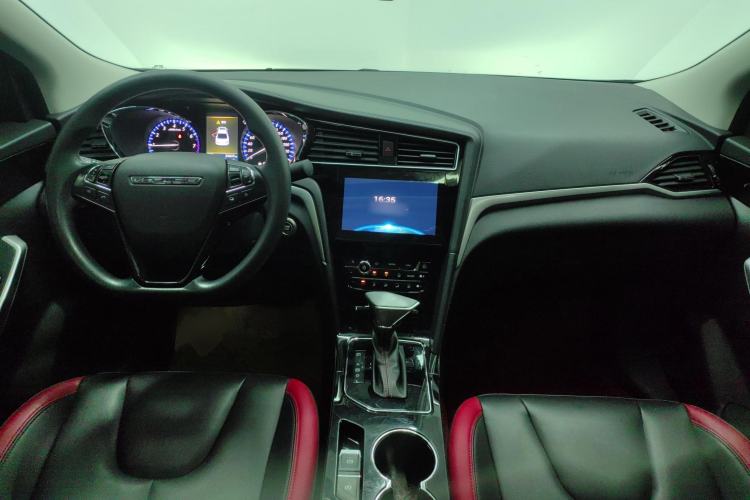 Used Venucia D60 2019 100 000 Honor 1.6L XL CVT Chenku Edition China VI Standard
