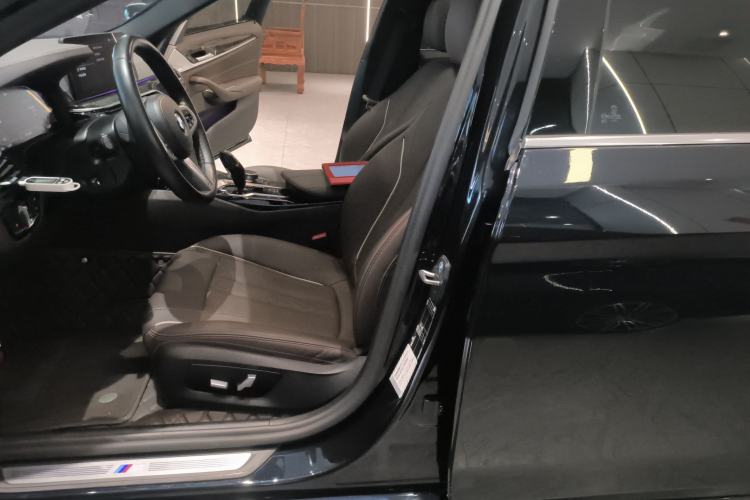 Used BMW 5 Series 2022 Restyled 525Li M Sport Package
