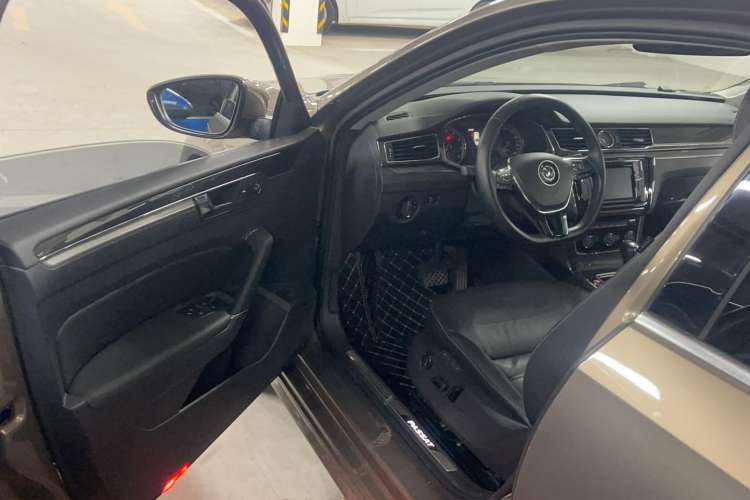 Used Volkswagen Passat 2017 330TSI DSG Prestige Edition
