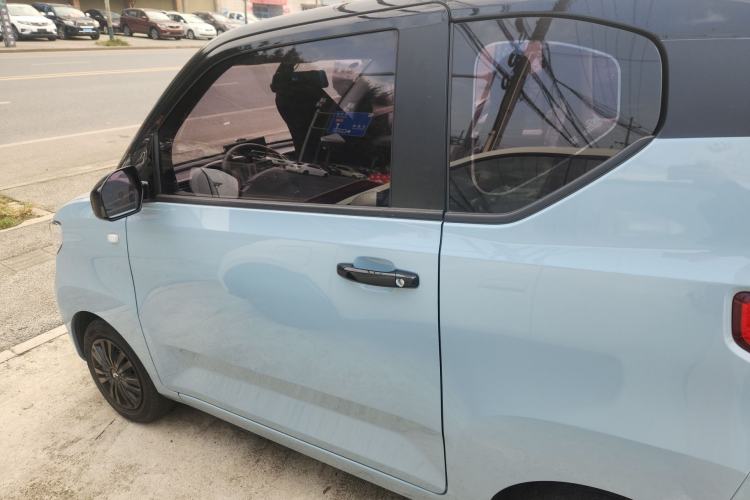 Used Wuling Hongguang MINIEV 2021 Macaron Premium Model – Lithium-NMC
