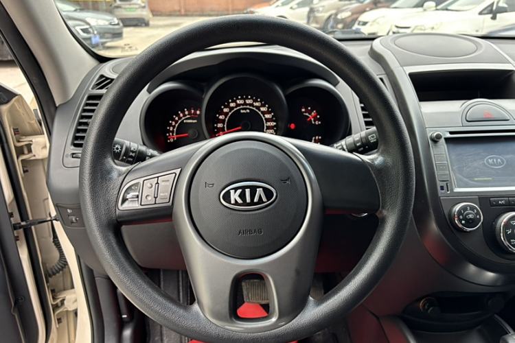 Used Kia Soul 2013 1.6L AT GL
