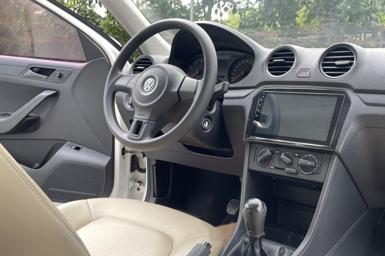 Used Volkswagen Jetta 2015 Value Edition 1.6L Manual Fashionable Style