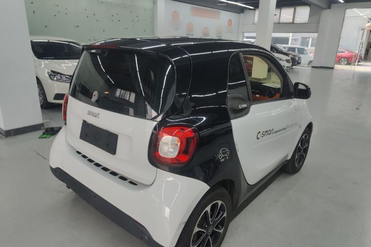 Used  fortwo 2015 1.0L 52 kW Hardtop Passion Edition
