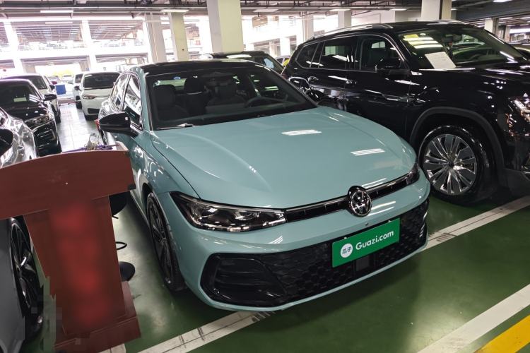 Used Volkswagen Passat 2025 Pro 380TSI Starry Dragon Luxury Edition
