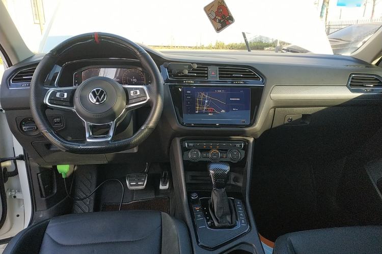 Used Volkswagen Tiguan L 2021 330TSI Automatic Two-Wheel Drive R-Line Enhanced Edition
