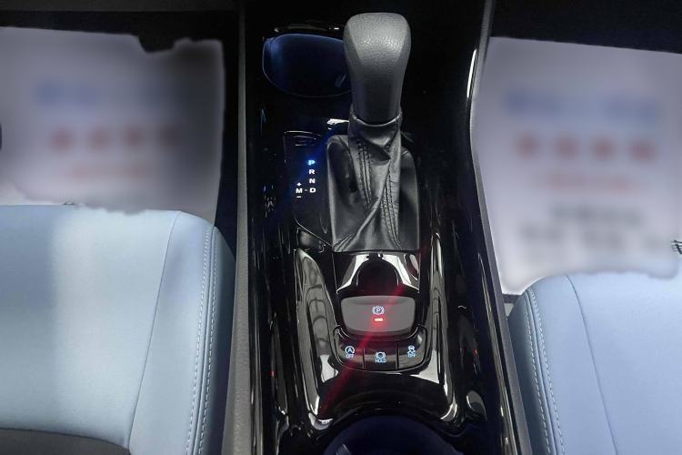 Used Toyota IZOA 2020 2.0L Yi Xiang CARE
