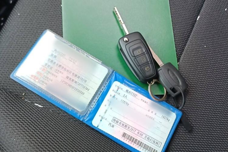 Used Ford Focus 2012 Hatchback 1.6L Manual Comfort Model
