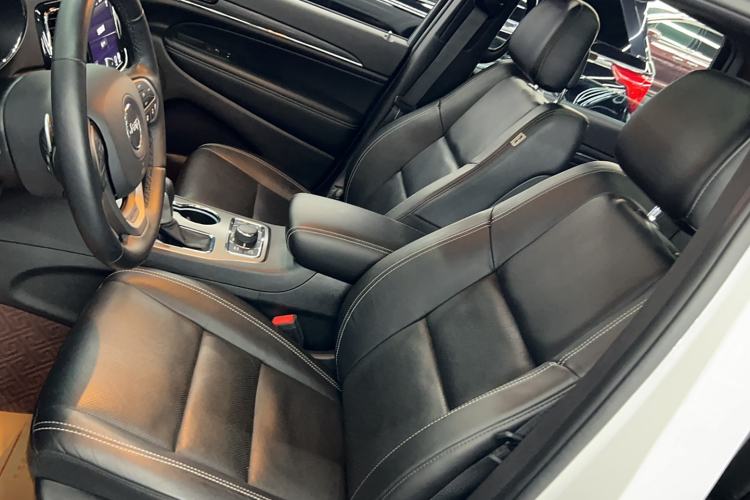 Used  Grand Cherokee 2021 3.0L 80th Anniversary Edition
