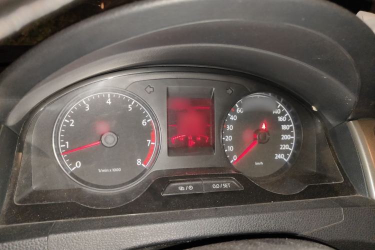 Used Volkswagen Santana 2015 1.6L Manual Comfort Edition
