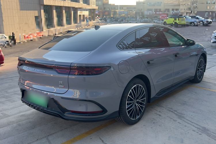 Used BYD Han 2025 DM-i Intelligent Driving Edition 125KM LiDAR Flagship Model
