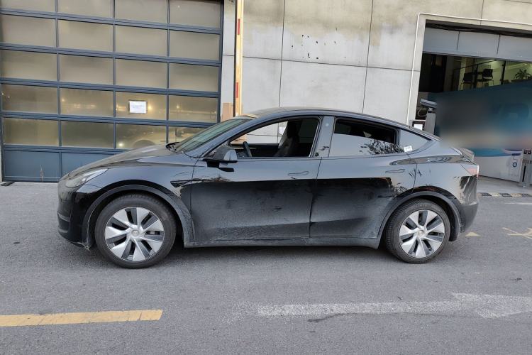 Used Tesla Model Y 2021 Standard Range Rear-Wheel Drive Version
