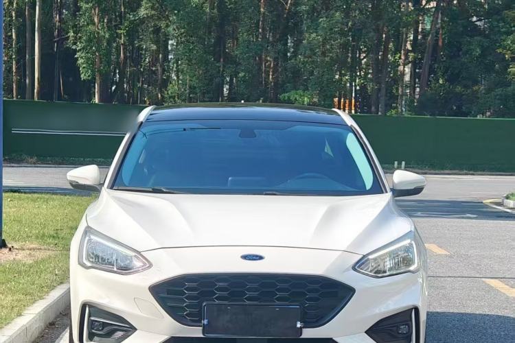 Used Ford Focus 2020 Sedan EcoBoost 180 Automatic Trend Edition