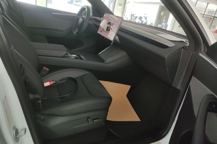 Used Tesla Model Y 2026 Rear-Drive Model