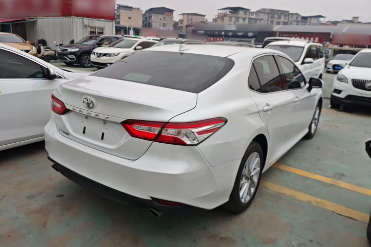 Used Toyota Camry 2022 2.0GVP Premier Edition
