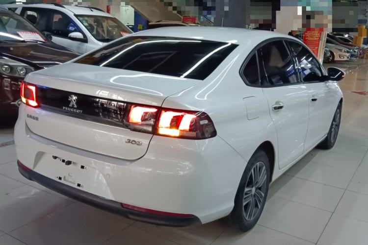 Used Peugeot 308 2016 1.6L Automatic Fashion Edition