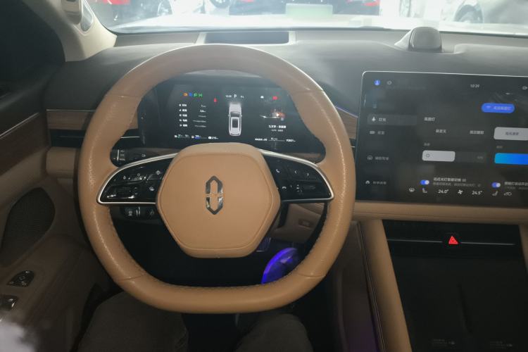 Used Hima AITO M7 2024 1.5T Rear-Drive Plus Version 5 Seats
