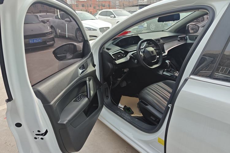 Used Peugeot 408 2022 1.6T Light-Chasing Edition
