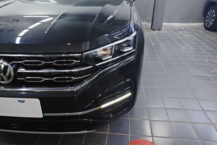 Used Volkswagen Tayron 2020 380TSI All-Wheel Drive R-Line Connected Version
