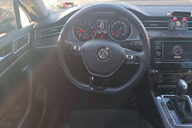 Used Volkswagen Magotan 2018 330TSI DSG Luxury Model
