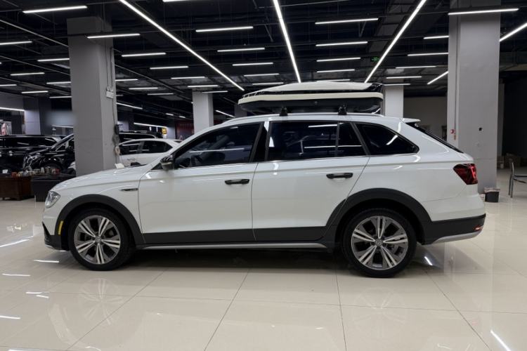 Used Volkswagen C-TREK 2018 1.5L Automatic Luxury Edition
