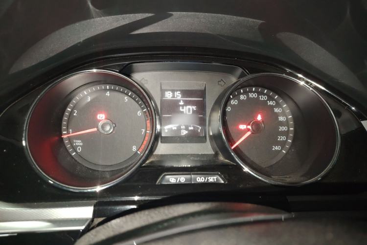 Used Volkswagen Bora 2016 1.6L manual Comfort trim level
