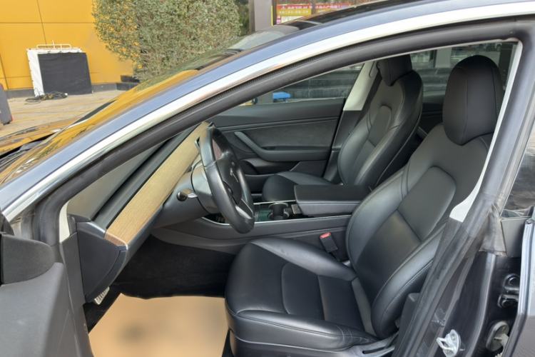 Used Tesla Model 3 2019 Long-Range Rear-Wheel-Drive Version
