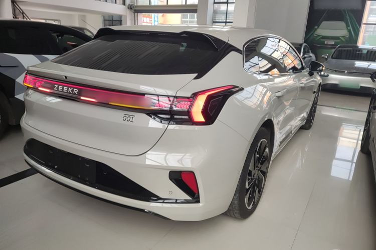 Used Zeekr 001 2025 WE Edition 100 kWh Rear-Wheel Drive
