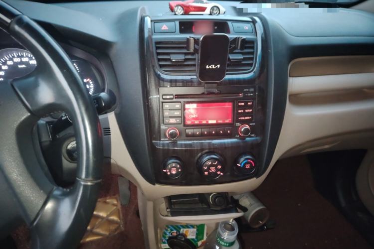 Used Kia Sportage 2013 2.0L Manual Two-Wheel Drive GL Trim
