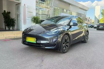 Used Tesla Model Y 2024 Long-Range All-Wheel-Drive Version