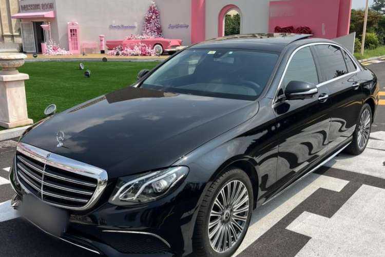 Used Mercedes-Benz E-Class 2019 E 300 L Sporty and Stylish Model

