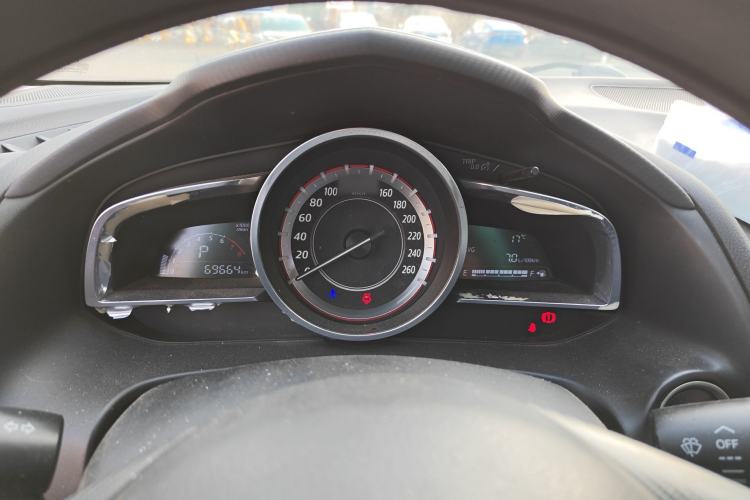 Used Mazda Mazda 3 Axela 2016 Sedan 1.5L Automatic Luxury Model