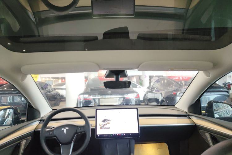 Used Tesla Model Y 2021 Long-Range All-Wheel-Drive Version 3D7