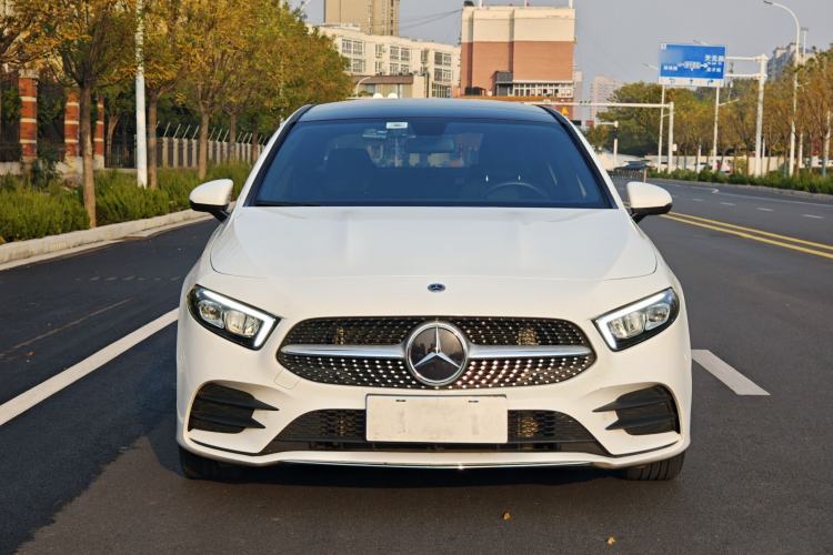 Used Mercedes-Benz A-Class 2022 Revised Version A 200 L Sport Sedan Fashionable Style