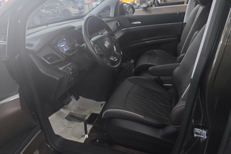 Used Buick GL8 2021 Land Cruiser Executive Class 652T Luxury Model