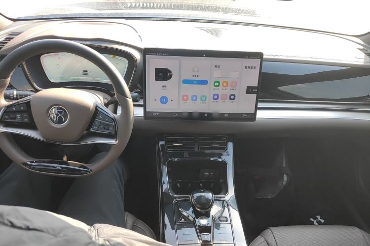 Used BYD Han 2023 EV Champion Edition 605KM Front-Drive Premium Model
