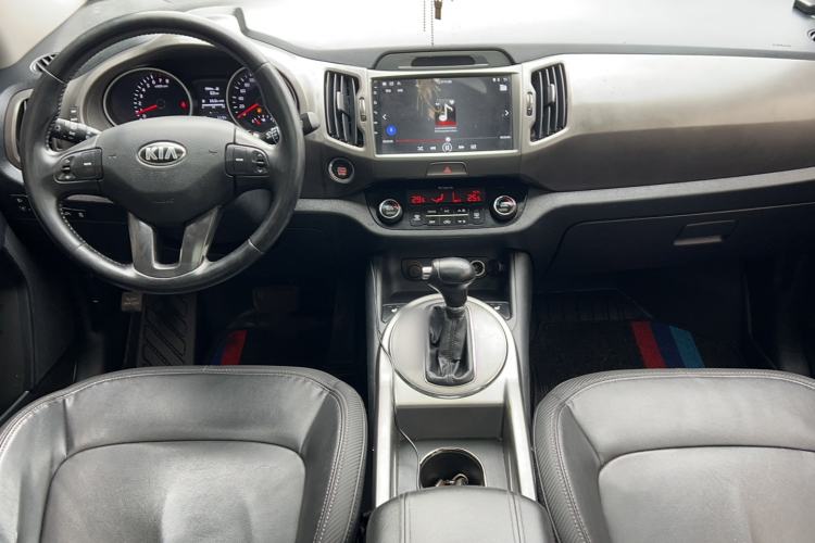 Used Kia Sportage R 2015 2.0L Automatic Two-Wheel Drive DLX Model
