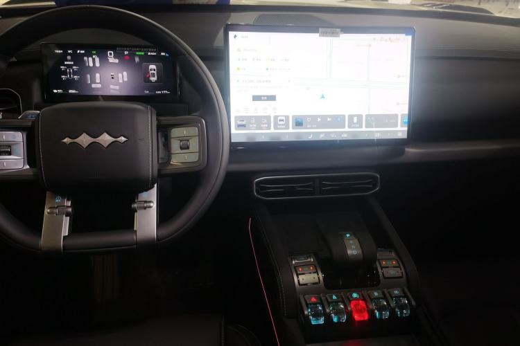 Used  Titanium 3 2025 501 km All-Wheel Drive Intelligent Driving Max Edition
