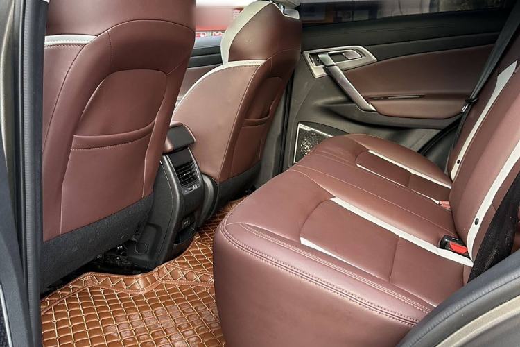 Used Geely Auto Emgrand X7 Sport 2022 1.8TD DCT Zhiya Trim
