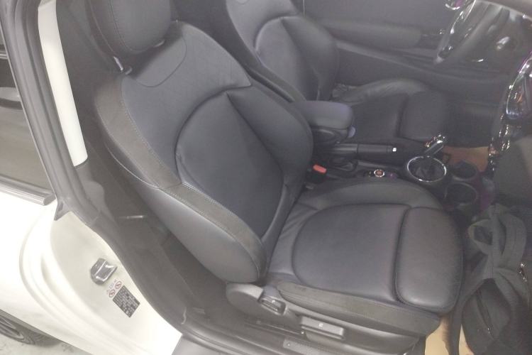 Used  MINI 2019 1.5T COOPER Artist
