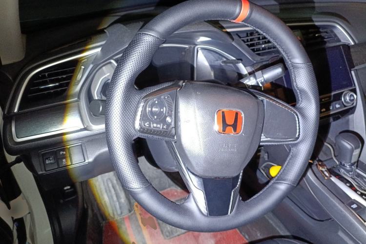 Used Honda Civic 2016 220TURBO CVT Luxury Edition
